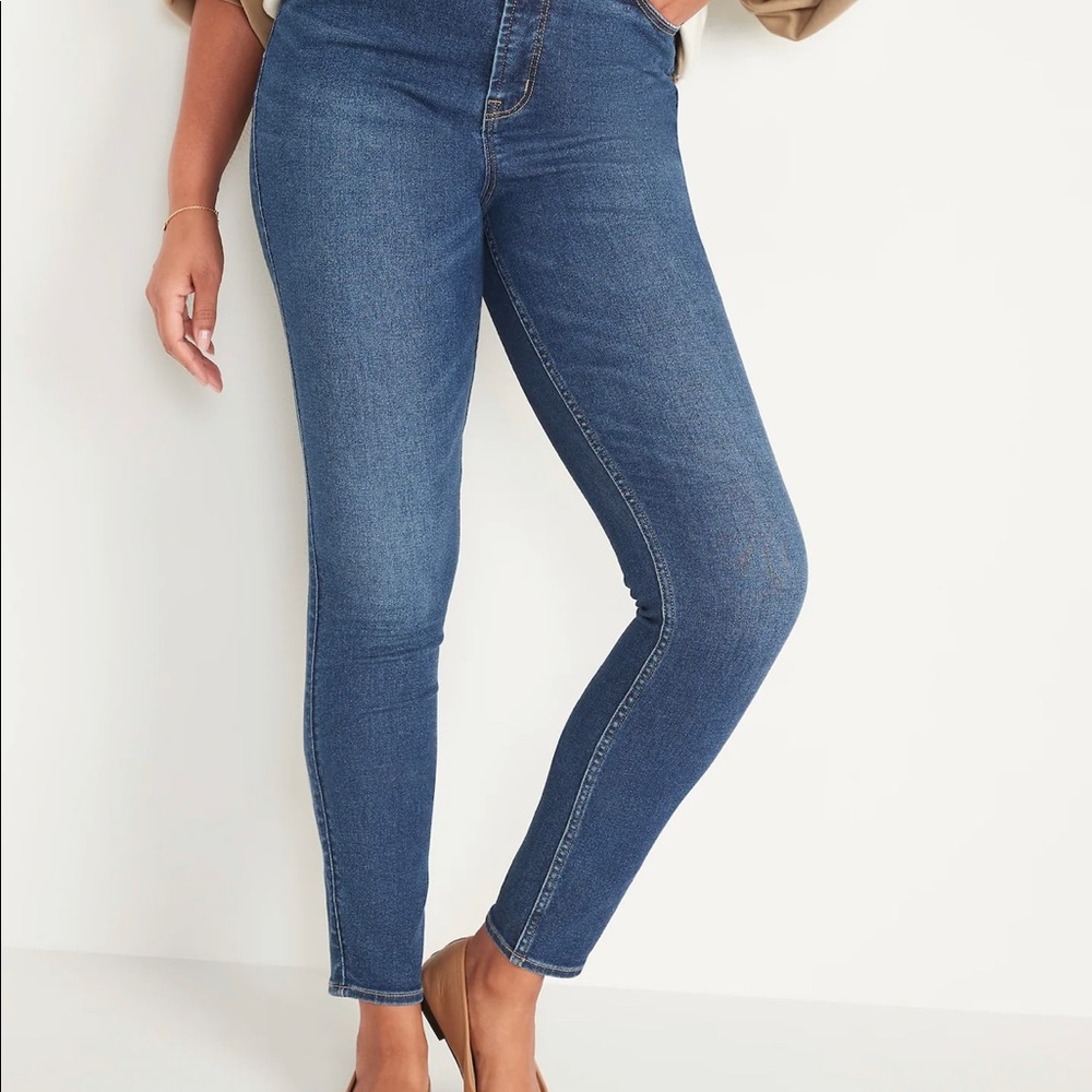 Old Navy Rockstar super skinny jeans